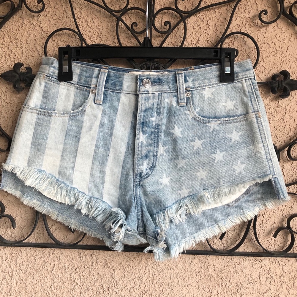 Abercrombie & Fitch festival short high rise